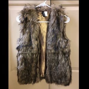 H&M faux fur vest